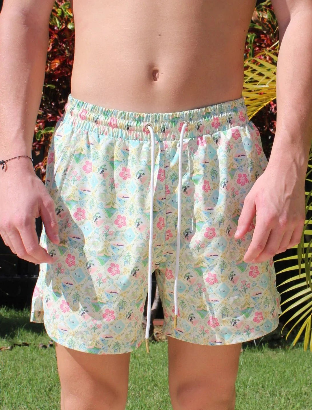 Tequila Swim Jaimo Shorts in Coconut – women&